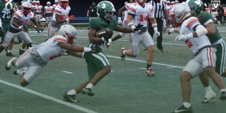 Venice and Lake Mary look to be among early favorites in their districts according to projections. [Joshua Wilson/FloridaHSFootball.com]