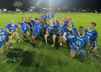 Mainland (Daytona Beach) picks up a midweek win over Seminole (Sanford). [Mainland Flag Football - @mainlandFF/X]