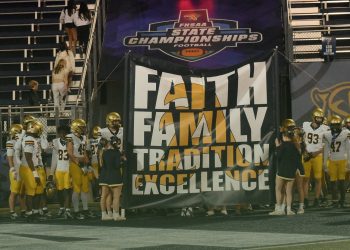 St. Thomas Aquinas are among the South Florida teams that will be in the national spotlight to start the 2025 season. [Joshua Wilson/FloridaHSFootball.com]