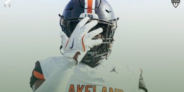 Lakeland remains one of the top teams in the state is currently ranked No. 2 in Class 5A going into Week 7 [@LHSNaughts/X]