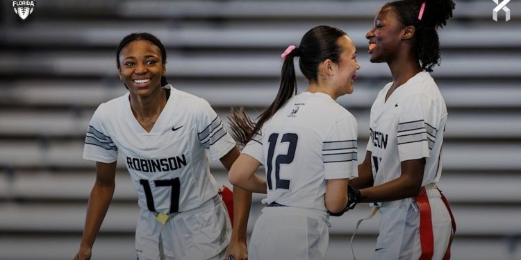 Robinson (Tampa) remains the No. 1 team overall in the state following Week 1 action [Kyle Zedaker/Tampa Bay Buccaneers]